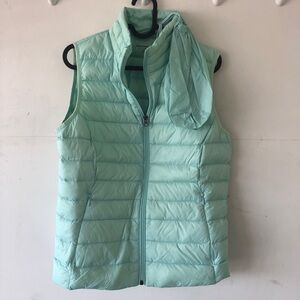 Lightweight Down Puffer Vest Mint Green Medium with Drawstring Bag